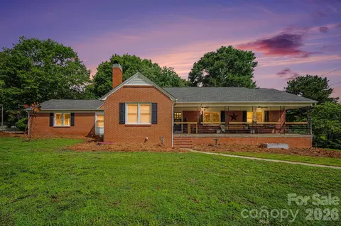 1224 Petes Rd, Lincolnton, NC 28092