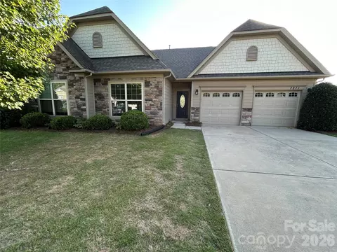 7271 Adirondack Dr, Denver, NC 28037