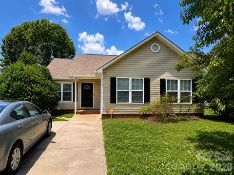 1440 Bells Knox Rd, Charlotte, NC 28214