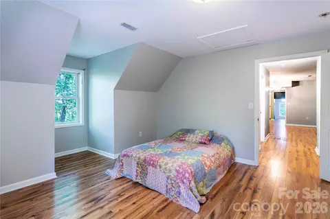 Bedroom - 142 Blake Dr, Canton, NC 28716 photo 4 of 9