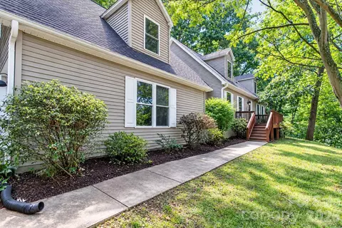 Exterior - 142 Blake Dr, Canton, NC 28716 photo 4 of 6