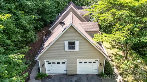 Exterior - 142 Blake Dr, Canton, NC 28716 photo 6 of 7