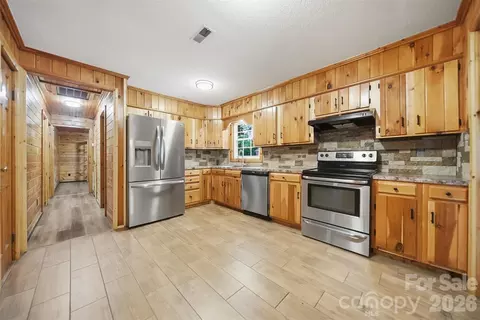 Kitchen - 408 Birch Circle Dr, Hudson, NC 28638 photo 1 of 2