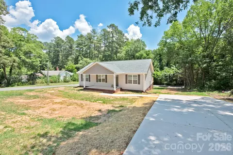 120 Homestead Ave, Kannapolis, NC 28081
