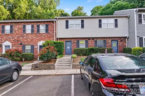 2921 Heathstead Pl, Charlotte, NC 28210