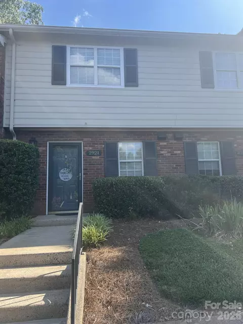 2921 Heathstead Pl, Charlotte, NC 28210
