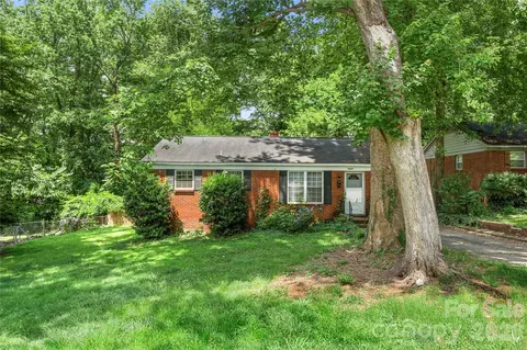 5027 Erickson Rd, Charlotte, NC 28205