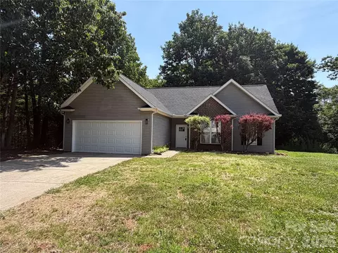 3930 Ashland Dr, Maiden, NC 28650