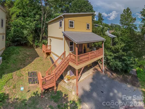 420 State St, Asheville, NC 28806