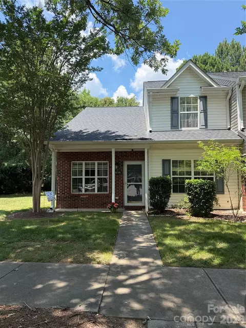 2850 Mayer House Ct, Charlotte, NC 28214