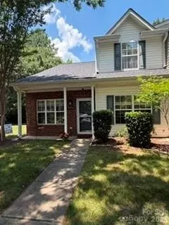 2850 Mayer House Ct, Charlotte, NC 28214