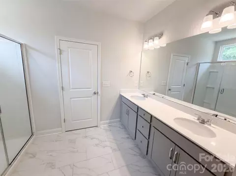 Bath - 1217 Black Walnut St, Monroe, NC 28112 photo 2 of 4