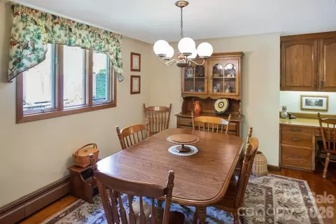 Dining - 293 Dillardtown Rd, Sylva, NC 28779 photo 2 of 2