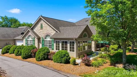 808 Wynnshire Dr # -C, Hickory, NC 28601