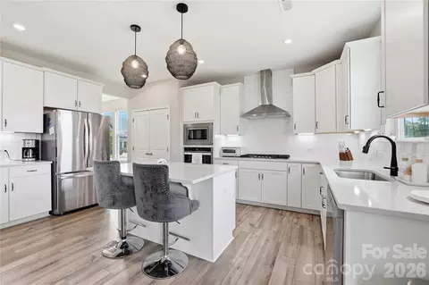 6012 Millbridge Pkwy, Waxhaw, NC 28173