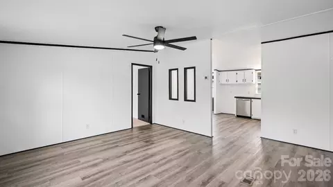 Living - 913 Grace Dr, Stanley, NC 28164 photo 4 of 4