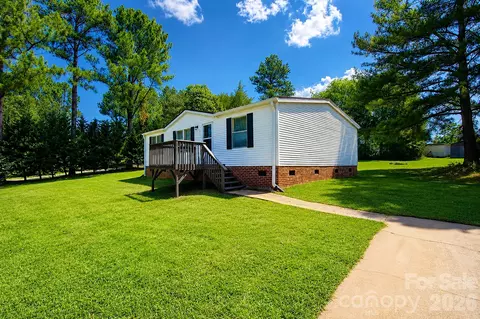 Exterior - 913 Grace Dr, Stanley, NC 28164 photo 1 of 3
