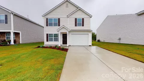 28 Katherine Emilie Dr, Hendersonville, NC 28792