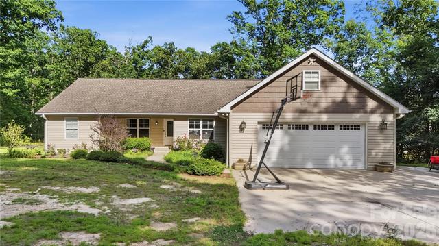1555 Riverview Rd, Lincolnton, NC 28092
