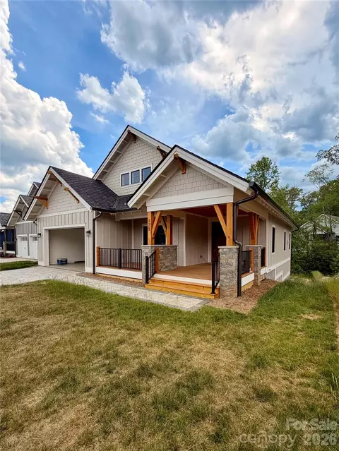 125 Starwood Valley Trl, Arden, NC 28704