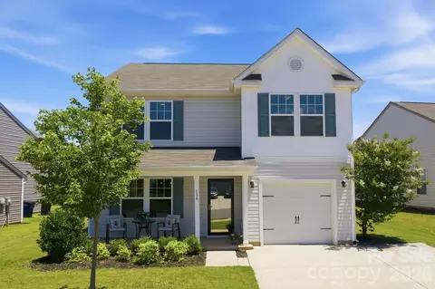 134 Clove Hitch Dr, Statesville, NC 28677