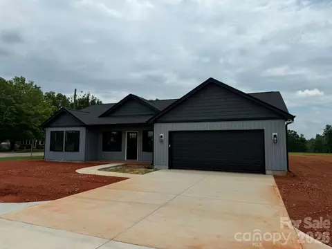 119 Progress Pl, Salisbury, NC 28147