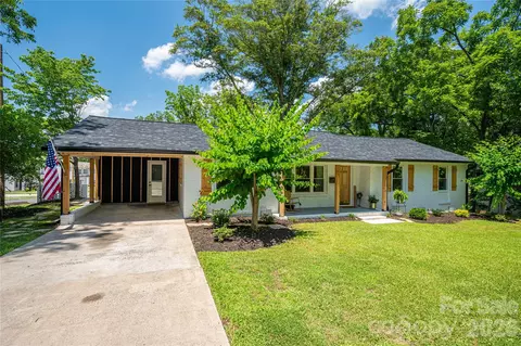 220 Lackey St, Kings Mountain, NC 28086