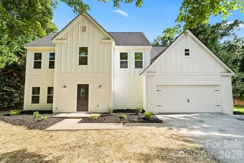 2033 Colony Hill Dr, Charlotte, NC 28214