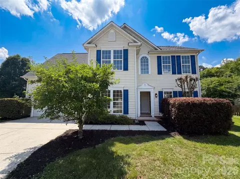 11805 Guildhall Ln, Charlotte, NC 28213