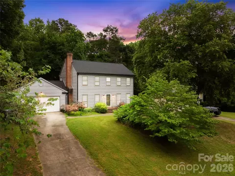 8349 Norcroft Dr, Charlotte, NC 28269