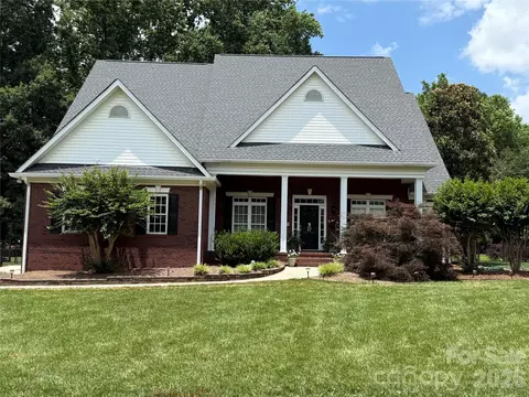 932 Gristmill Dr, Rock Hill, SC 29732