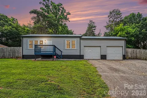 139 Kay Ln, Statesville, NC 28625