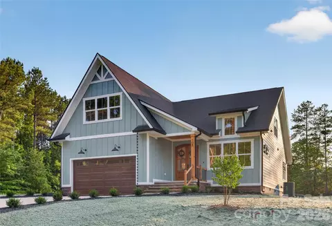 105 Wharf Ln, Statesville, NC 28677