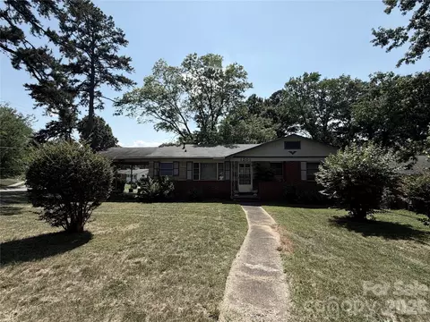 1201 Clanton Rd, Charlotte, NC 28217