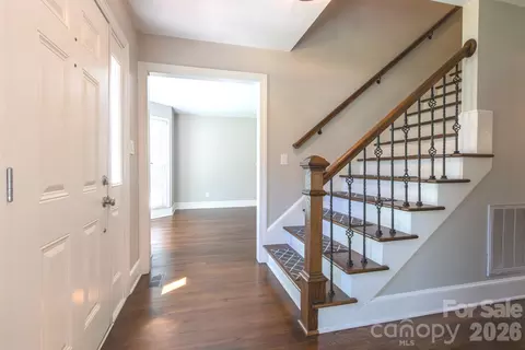 Entry Way - 25012 Molokai Dr, Fort Mill, SC 29708 photo 2 of 4