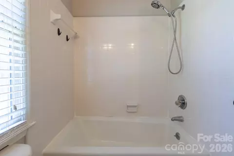 Bath - 25012 Molokai Dr, Fort Mill, SC 29708 photo 5 of 5