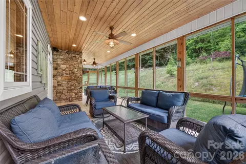 Exterior - 227 Black Bear Cv, Clyde, NC 28721 photo 4 of 5