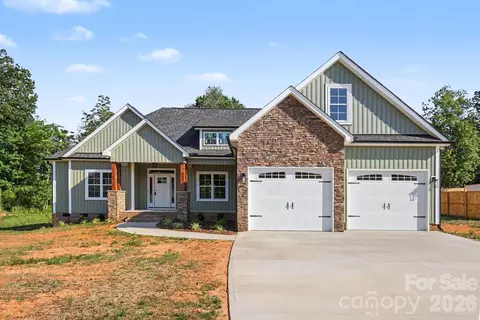 402 Dorothy Dr, China Grove, NC 28023