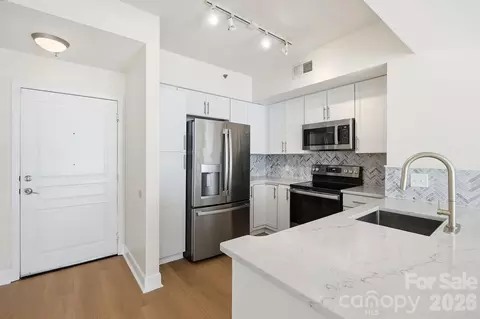 1315 E 411 Blvd #411, Charlotte, NC 28203