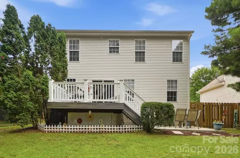 Exterior - 442 Sugar Maple Dr, Tega Cay, SC 29708 photo 7 of 7