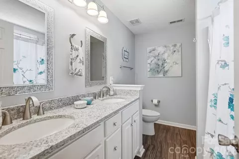 Bath - 442 Sugar Maple Dr, Tega Cay, SC 29708 photo 2 of 3