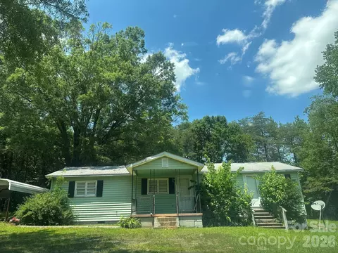 488 Waddell Ln, Clover, SC 29710