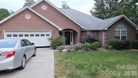 1318 Crown Ridge Dr, Fort Mill, SC 29708