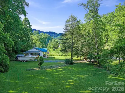 232 Langford Branch Rd, Burnsville, NC 28714
