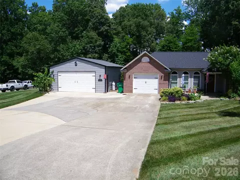 609 Redah Ave, Locust, NC 28097