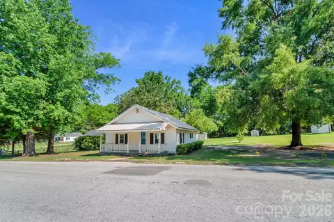 Exterior - 208 W Church St, Jefferson, SC 29718 photo 2 of 13