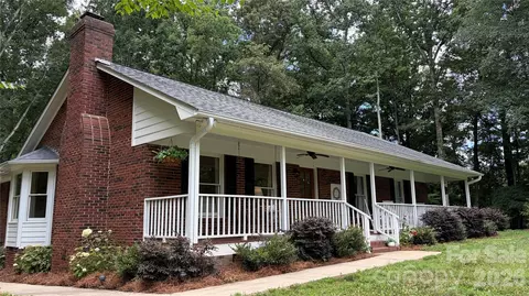 2482 Waxhaw Indian Trail S Rd S, Waxhaw, NC 28173
