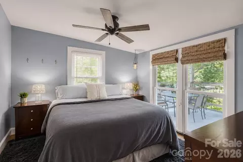 Bedroom - 4580 Kiser Island Rd, Terrell, NC 28682 photo 3 of 3