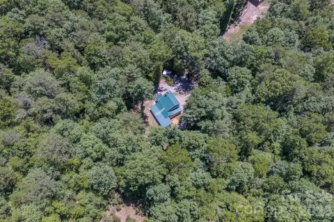 2455 Whisper Wind Ln, Morganton, NC 28655