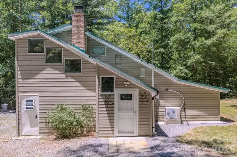 2455 Whisper Wind Ln, Morganton, NC 28655